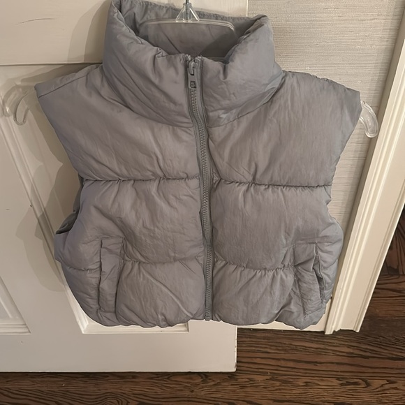 Gray Puffer Vest - Picture 4 of 4